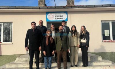 AK Partililer Öğrencilere Bot Armağan Etti