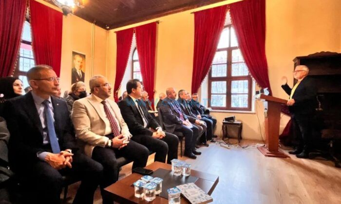 Öğretmen Akademisi’nde Edebiyat Ziyafeti