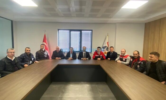 Üreticilere Kulak Küpesi Eğitimi