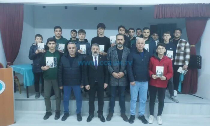 Gençler Ziya Gökalp’i Andı