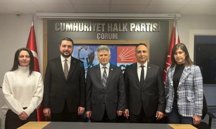 Bahçelievler Mahallesi Muhtarı CHP’ye Katıldı