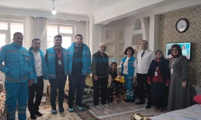 Ulu Çınara Sürpriz Ziyaret