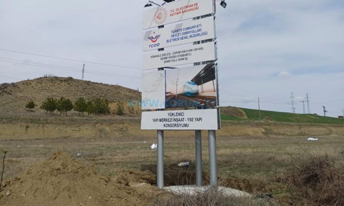 Çorum’un Hızlı Treni İçin Tabela Dikildi