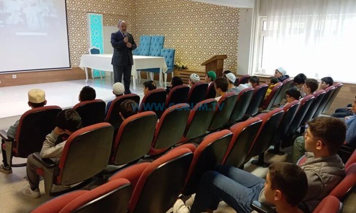 Baykal, Kur’an Kursu Öğrencileriyle Buluştu