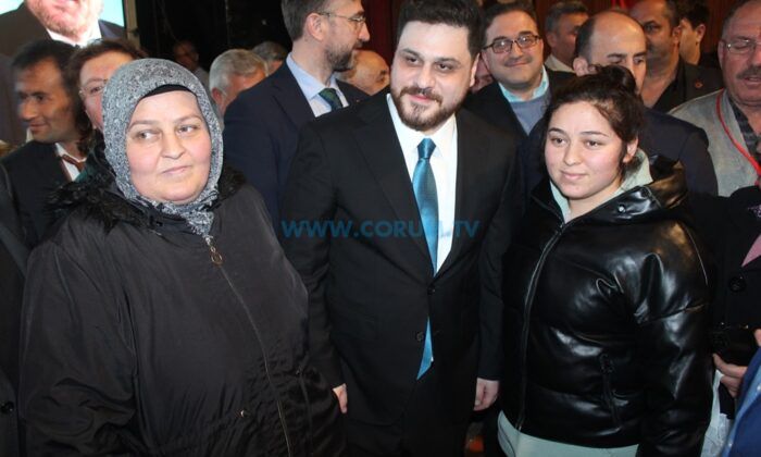 Hüseyin Baş, Çorum’da Hem Muhalefete Hem İktidara Yüklendi