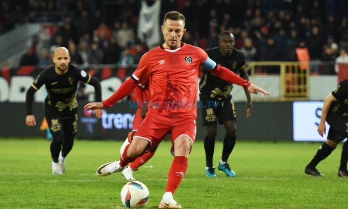 Maçın Oyuncusu Rakipten