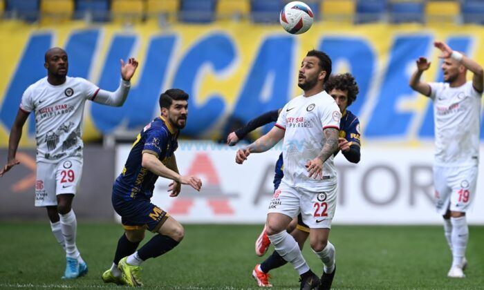 Mücadele Var, Skor Yok!