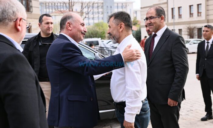 Vali Çalgan’dan Gazi ve Ailesine Ziyaret