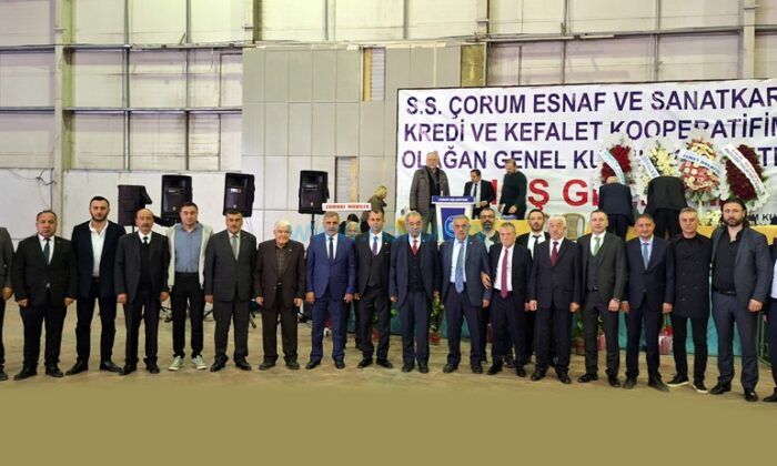 Vedat Canbek ve Yönetimine Güven Oyu