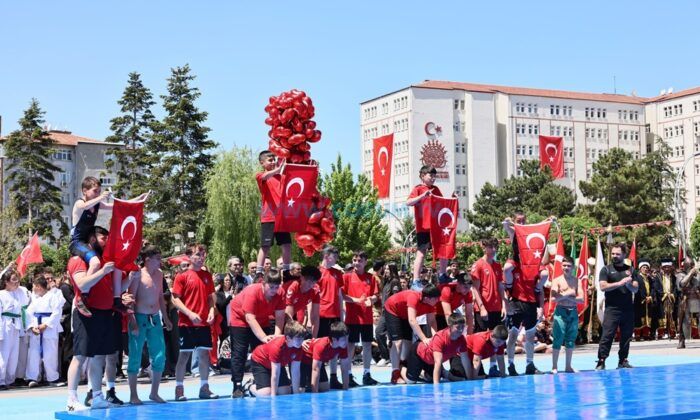 Gençler Doyasıya Eğlendi