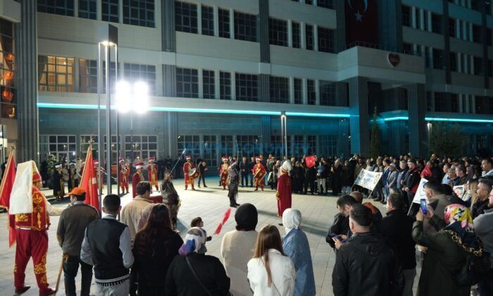 Kutlamaya Giden İşçiler Uğurlandı