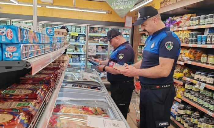 Sungurlu Zabıtasından Marketlere Denetim
