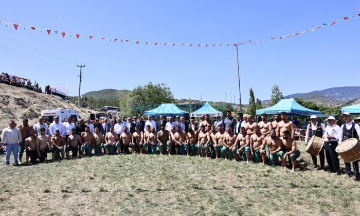 Bayat Karakucak Güreşlerinin Başpehlivanı Bekir Eryücel Oldu