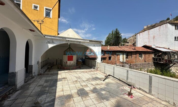 Köprübaşı Camisi’nde Yenileme Çalışmaları