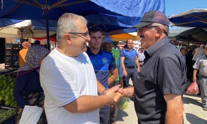 Başkan Ünlü, Esnaf ve Vatandaşlarla Buluştu