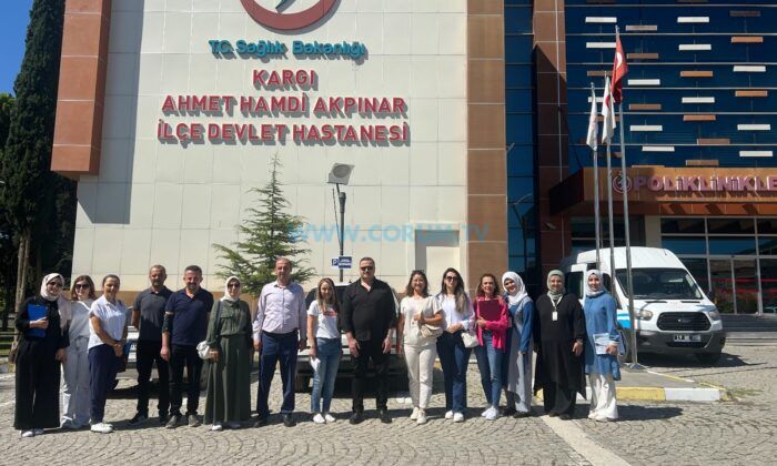 15 Hastane Mercek Altında