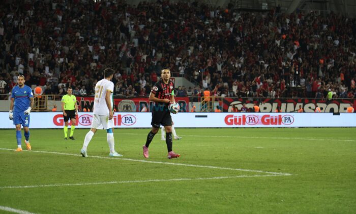 Atakan Her 65 Dakikada Gol Katkısı Veriyor