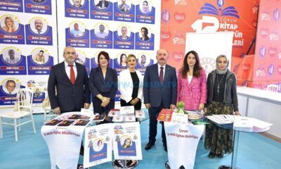 Öğretmen Yazarlar Okurlarıyla Buluştu