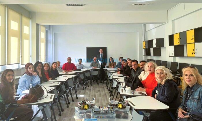 Öğretmenler Geleceğe Hazırlanıyor