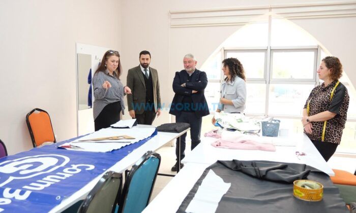 Afişten Çantaya, Emekten Pazara