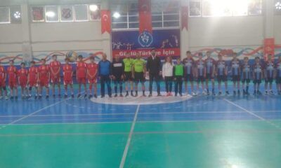 Hentbolculara Moral Ziyareti