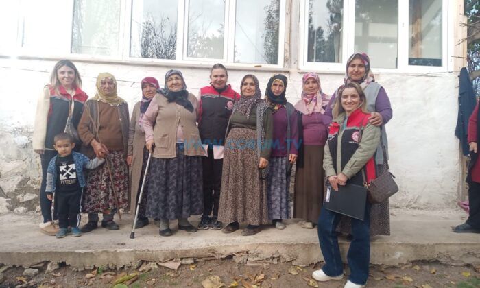 Kadınlar Üretimde Bilinçlendiriliyor