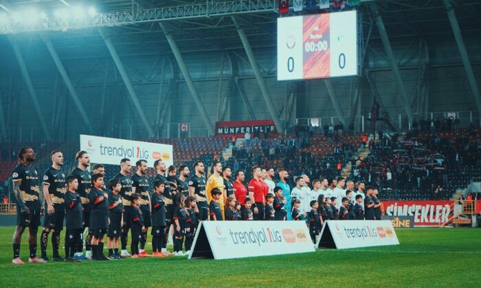 Ligin 13,3 Milyonluk Dev Karma Kadrosu