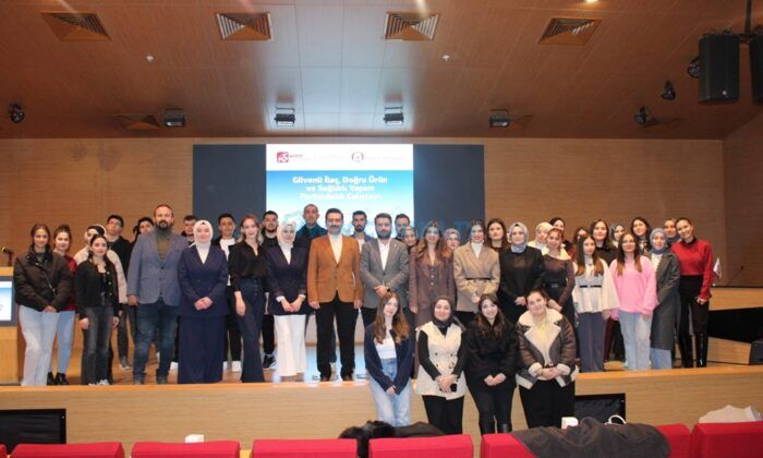 Eczacılar Tecrübelerini Paylaştı