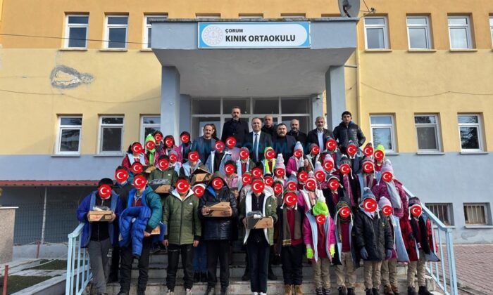 Köy Okullarındaki Öğrencilere Kışlık Destek