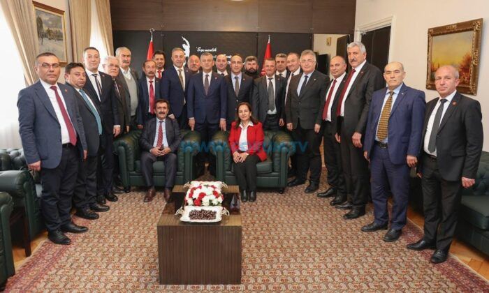 CHP Heyeti, Özgür Özel ile Bir Araya Geldi