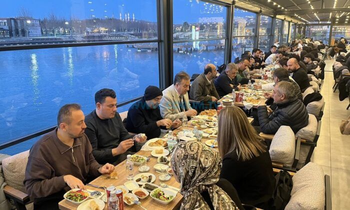 İnşaat Mühendisleri İftarda Bir Araya Geldi