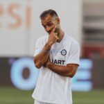 Ligin Efsane Golcüsü Futbolu Bıraktı