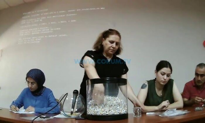 Toplum Yararına Program İçin Kuralar Çekildi. “İletişime Geçin” Çağrısı