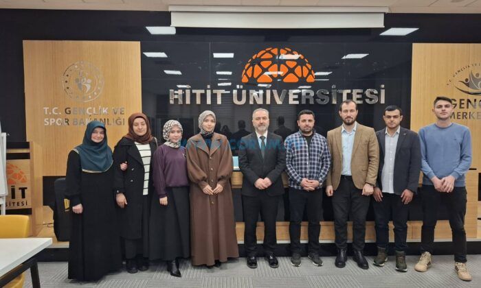 Yıldırım, Üniversiteli Gençlerle Buluştu