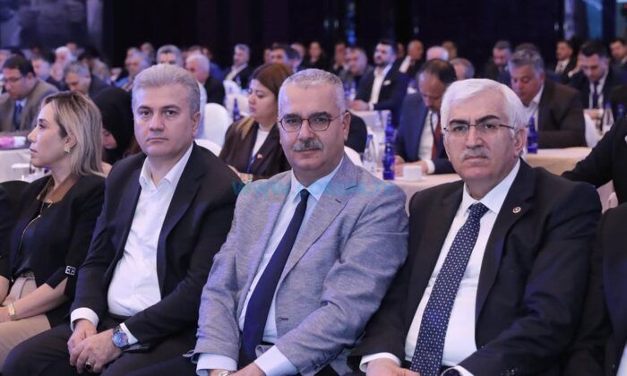 Ahlatcı, Antalya’daki Strateji Toplantısında