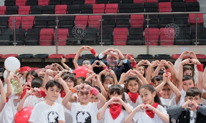 Başkan Aşgın’dan 23 Nisan Mesajı