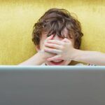 Çocuklarımızı Dijital Dünyanın Gölgesinden Nasıl Kurtarabiliriz?