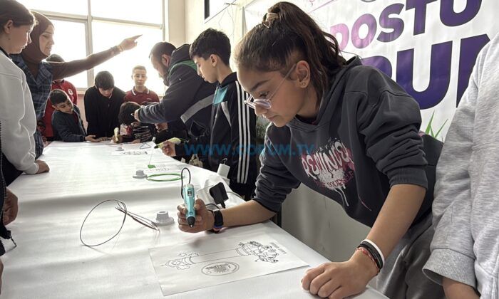 Çöp Plastikler Ellerinde Hayat Buldu