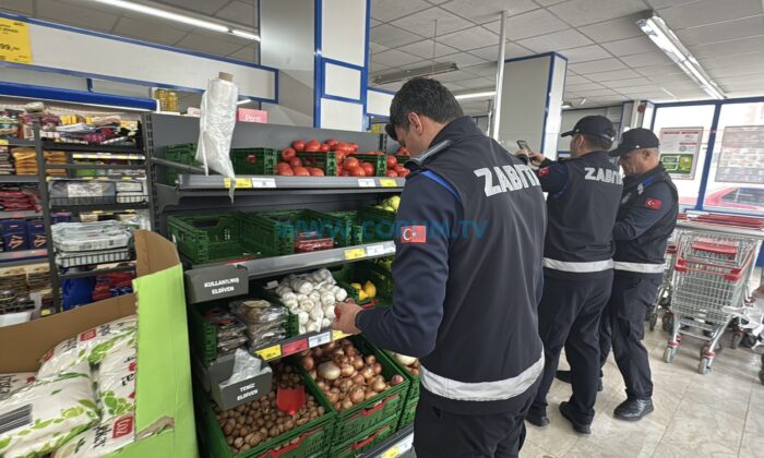 Çorum’da Marketlerde Yapılan Raftaki Oyun ve Küflü Gıdaya Ağır Fatura