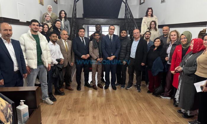 Edebiyat Akademisi Eğitimcileri Tarihi Kütüphanede Buluşturdu