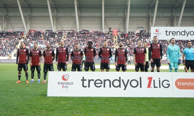 Kırmızı-Siyahlılarda En Çok Şutu Kim Atıyor, Topu En Çok Kim Kazanıyor?