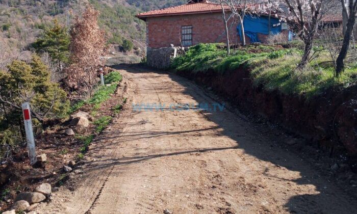 Kırsal Yollar Kumlama Çalışmasıyla Yenileniyor