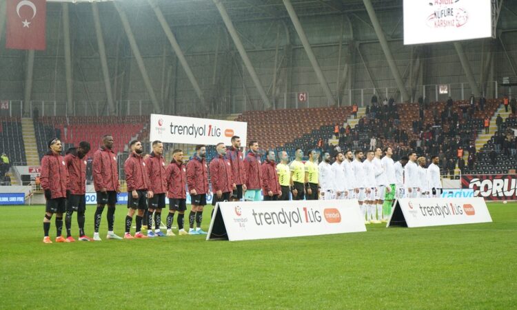 Rakipten, Kırmızı-Siyahlıların Da Hak Vereceği Çarpıcı Açıklama