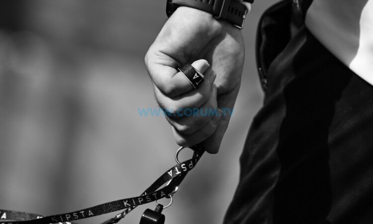 Üzüntüsünü Böyle Dile Getirdi