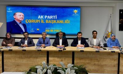 AK Partililer Partide Toplandı