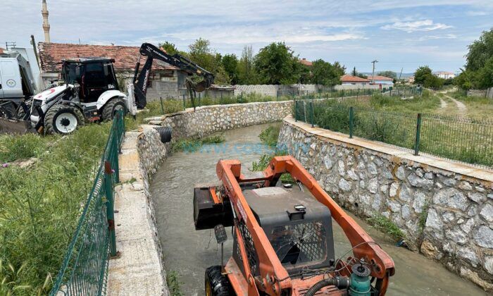 Alaca Deresi’nde Temizlik Mesaisi