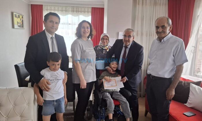 Engel Tanımayan 21 Öğrenciye Evde Eğitim Desteği