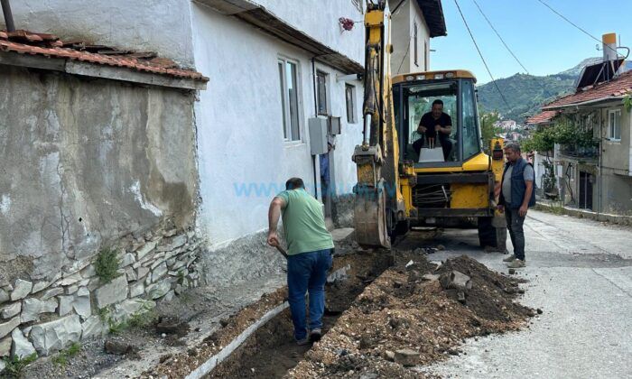İskilip’te Yivlik Suyu Hattı Modern Borularla Yenileniyor