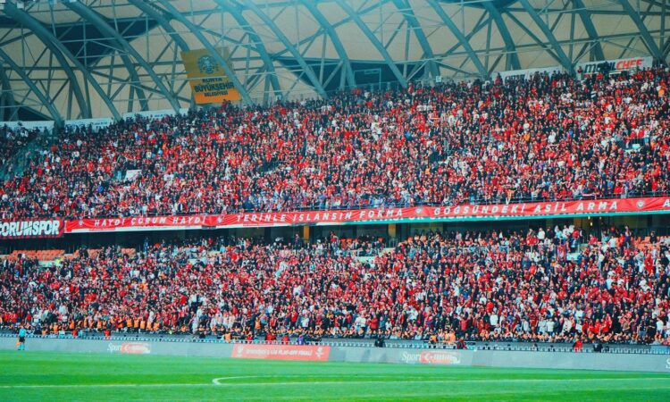 Kırmızı-Siyahlılar Kaç Farklı Şehire Gidecek, Kaç Kilometre Yapacak ?
