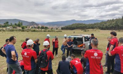 MEB AKUB Ekibine Arama Kurtarma Eğitimi
